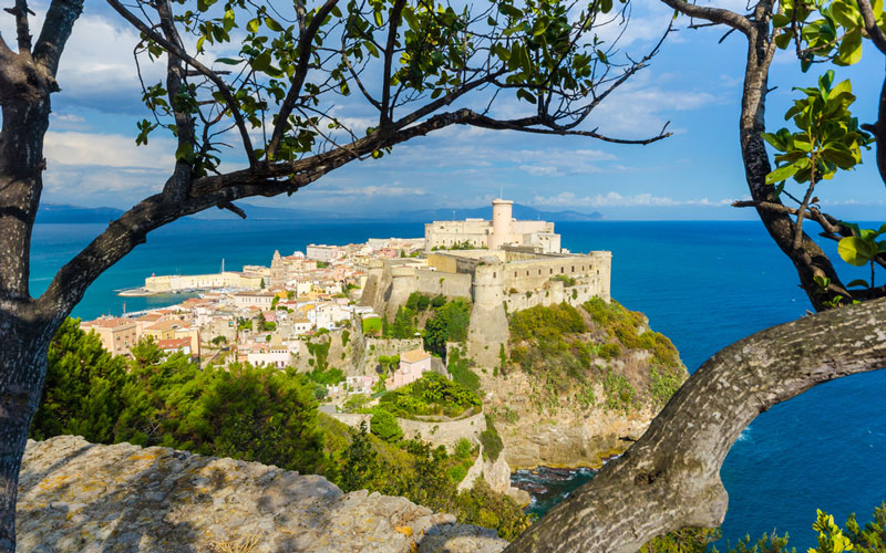 TOUR DI PASQUA NELLA RIVIERA DI ULISSE